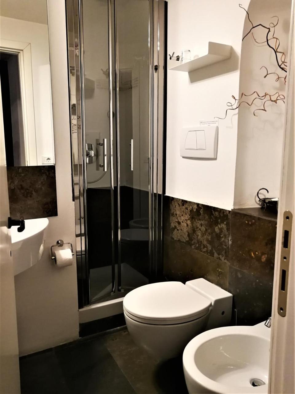 Apartament Casa Virgilio In Monti Rzym Zewnętrze zdjęcie